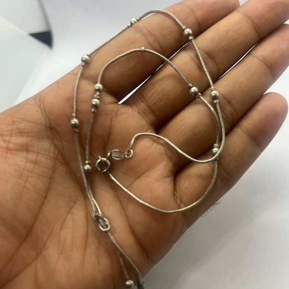 Jewelry - Elegant Solid Silver Unique Beaded Necklace Chain